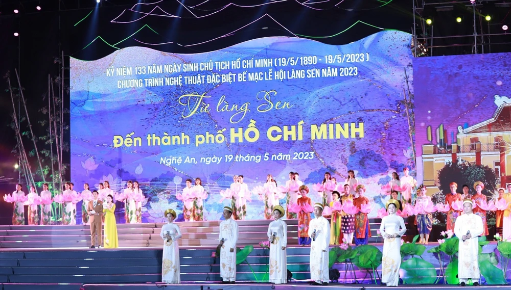 Chương trình nghệ thuật “Từ Làng Sen đến thành phố Hồ Chí Minh”