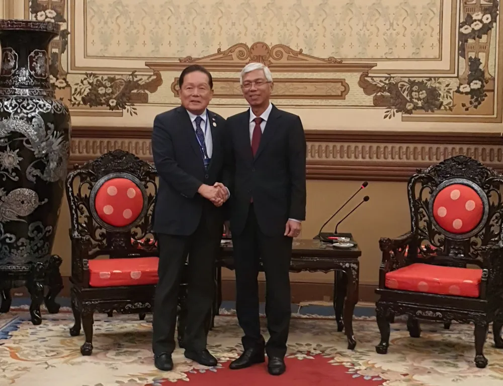 Phó Chủ tịch UBND TPHCM Võ Văn Hoan tiếp Thượng Nghị sĩ Victor Oh Phó Chủ tịch UBND TPHCM Võ Văn Hoan tiếp Thượng Nghị sĩ Victor Oh