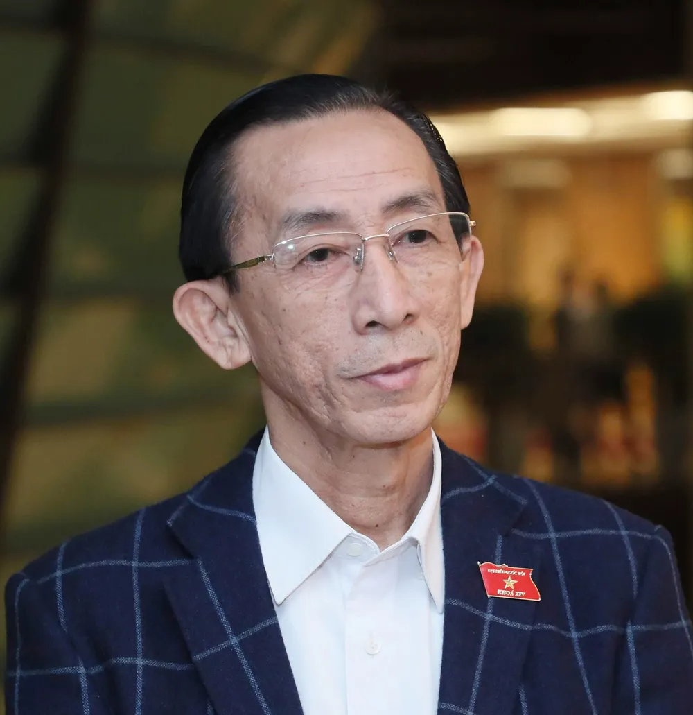 PGS-TS Trần Hoàng Ngân, Thành ủy viên, Đại biểu Quốc hội khóa XV PGS-TS Trần Hoàng Ngân, Thành ủy viên, Đại biểu Quốc hội khóa XV