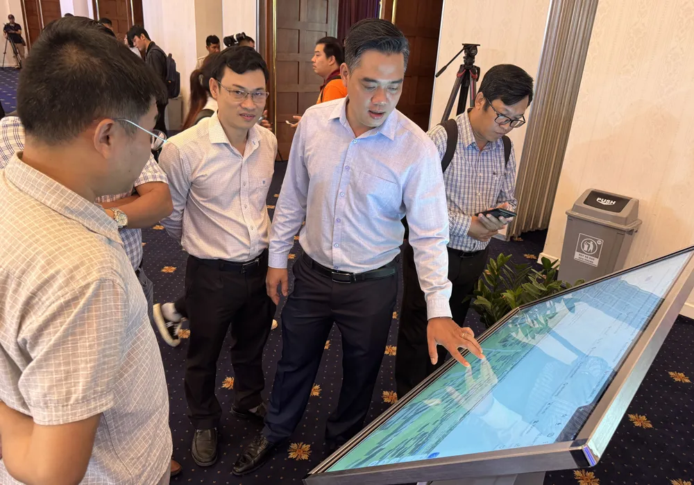 Sở TT-TT TPHCM giới thiệu bản đồ số TPHCM tại Tuần lễ chuyển đổi số Sở TT-TT TPHCM giới thiệu bản đồ số TPHCM tại Tuần lễ chuyển đổi số
