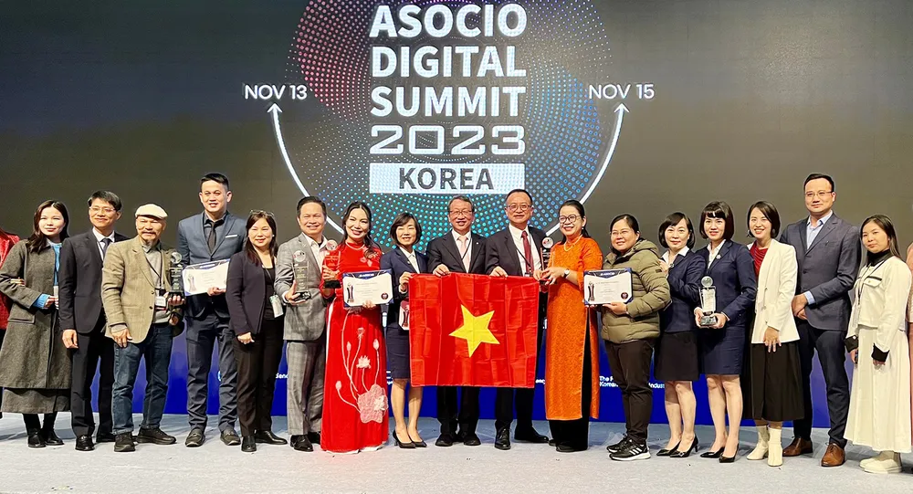 TPHCM được vinh danh tại Hội nghị ASOCIO Digital Summit với Giải thưởng Chính quyền số xuất sắc TPHCM được vinh danh tại Hội nghị ASOCIO Digital Summit với Giải thưởng Chính quyền số xuất sắc