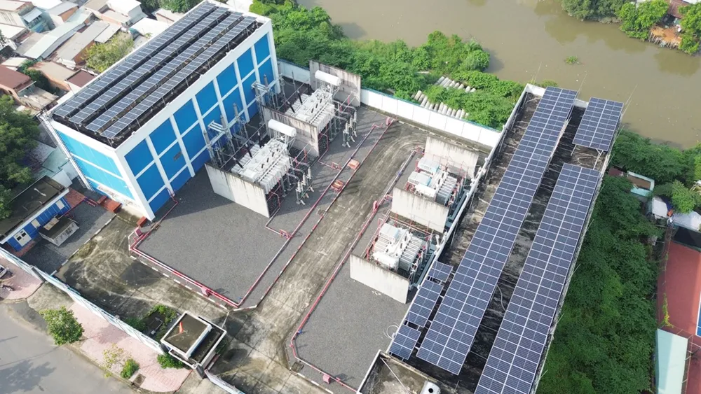 Hệ thống điện mặt trời ở trụ sở UBND quận 8, TPHCM Hệ thống điện mặt trời ở trụ sở UBND quận 8, TPHCM