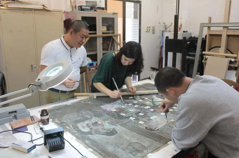 Tu sửa tác phẩm Rượu cần của họa sĩ Kà Kha Sam Tu sửa tác phẩm Rượu cần của họa sĩ Kà Kha Sam