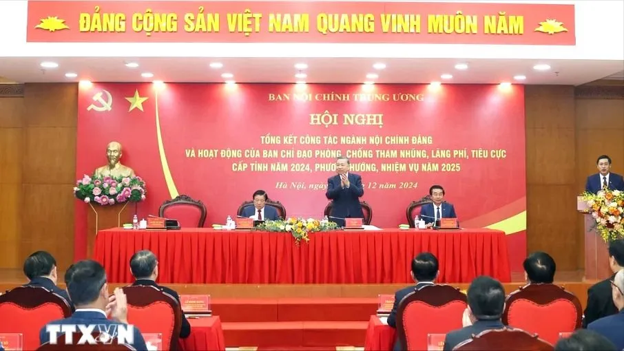 Tổng Bí thư Tô Lâm dự và chỉ đạo tại hội nghị. Ảnh: TTXVN hoinghi2.jpg