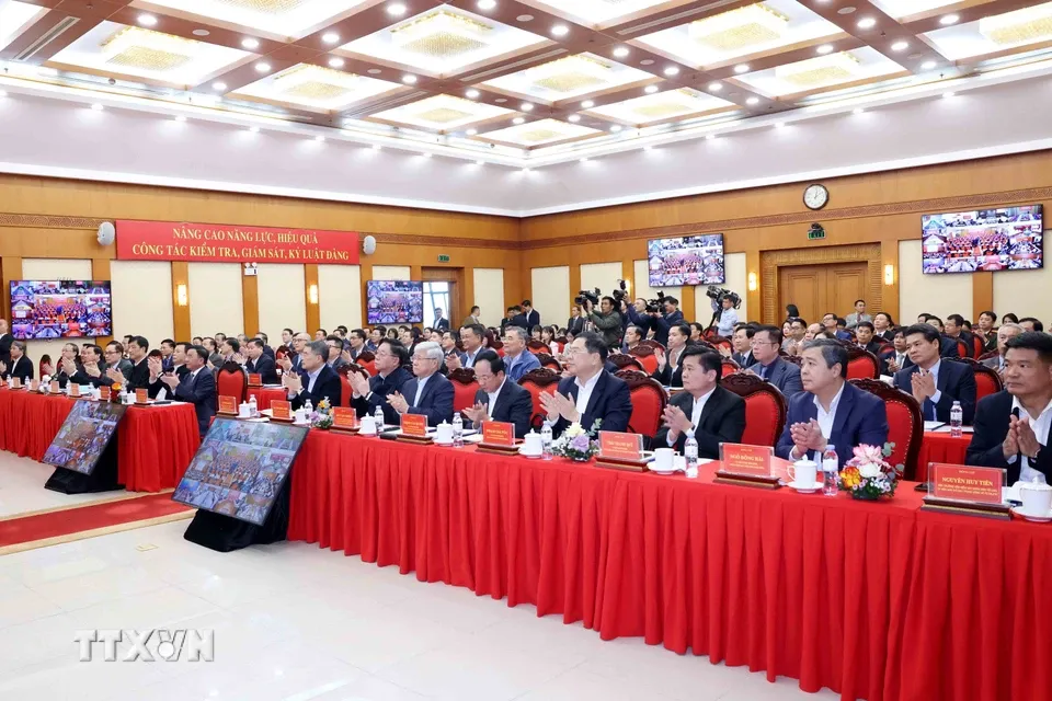 Các đại biểu dự hội nghị. Ảnh: TTXVN hoinghi3.jpg