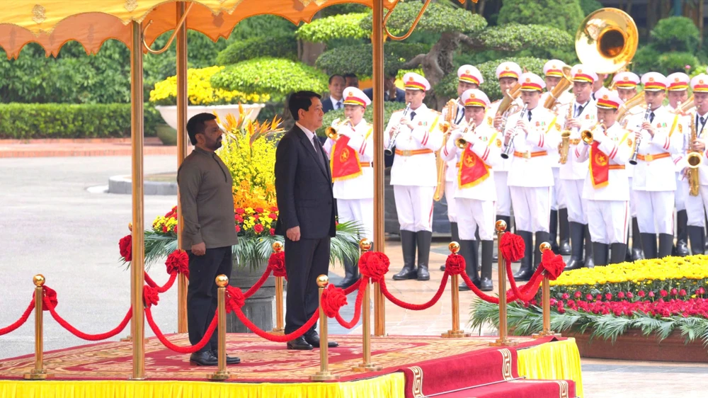 Chủ tịch nước Lương Cường chủ trì lễ đón cấp Nhà nước Tổng thống Sri Lanka Anura Kumara Dissanayaka. Ảnh: ĐỖ TRUNG.