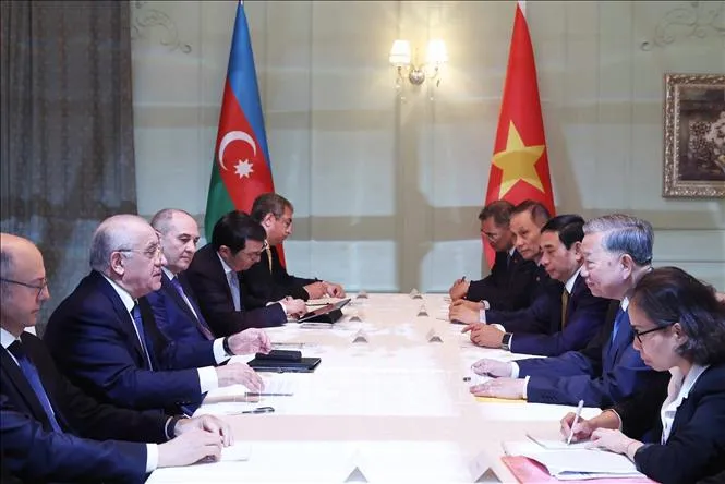 Tổng Bí thư Tô Lâm hội kiến Thủ tướng Azerbaijan Ali Asadov. Ảnh: Thống Nhất/TTXVN TONGBITHUTOLAM.jpg