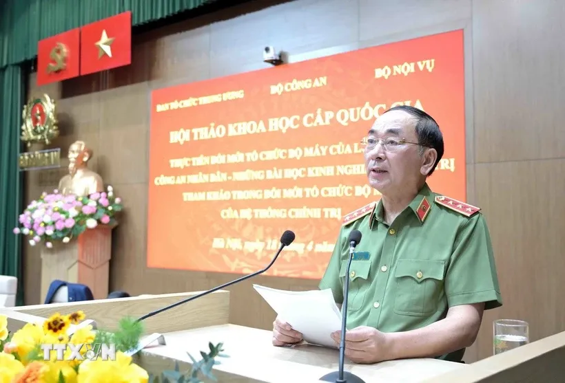 Thượng tướng Trần Quốc Tỏ, Ủy viên Trung ương Đảng, Thứ trưởng Bộ Công an, phát biểu tại một buổi hội thảo. (Ảnh: Phạm Kiên/TTXVN) thuongtuong_tranquocto.jpg