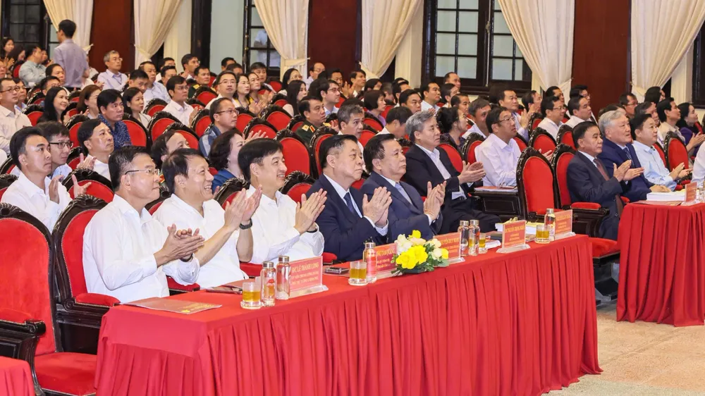 Các đại biểu dự hội nghị. Ảnh: VIẾT CHUNG 1.jpg