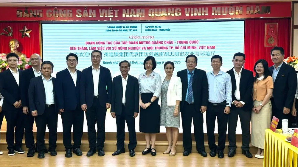 Tập đoàn Metro Quảng Châu - Trung Quốc đến thăm, làm việc tại TPHCM. Ảnh: THANH HIỀN tiep doan trung quoc-h2.jpg