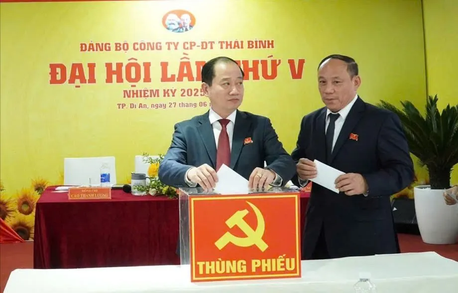 Lãnh đạo TBS Group bỏ phiếu lanhdao.jpg