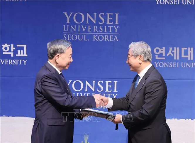 Tổng Bí thư Tô Lâm nhận bằng Tiến sĩ danh dự của Trường Đại học Yonsei. Ảnh: Thống Nhất/TTXVN tongbithu_tolam4.jpg