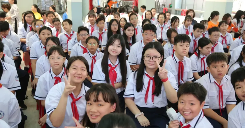 Đề xuất nhiều cơ chế, chính sách đặc thù để thực hiện đột phá phát triển GD-ĐT hocsinh.jpg