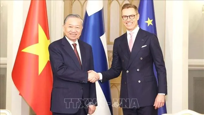 Tổng Bí thư Tô Lâm và Tổng thống Cộng hòa Phần Lan Alexander Stubb sau lễ ký kết các văn kiện hợp tác. Ảnh: Thống Nhất/ TTXVN ky-ket-Vietnam_phanlan.jpg