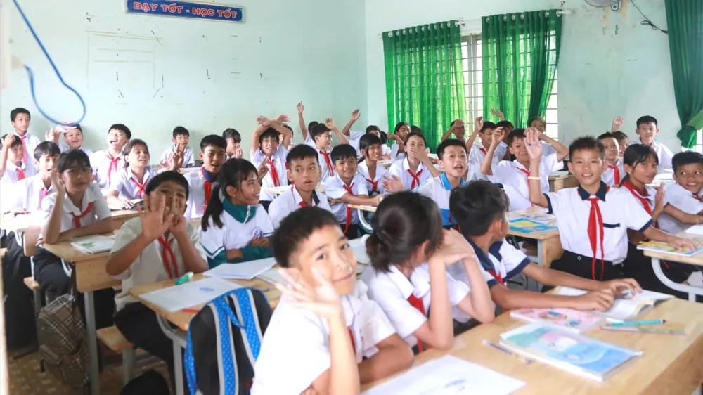 Sở GD-ĐT tỉnh Đắk Lắk yêu cầu toàn bộ các cơ sở giáo dục cho học sinh nghỉ học từ chiều 6-11