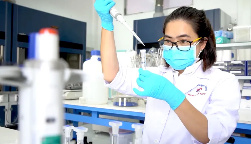 Kontroll av kvaliteten etter salget av noen legemidler og helsevernende matvarer ved Ho Chi Minh-byens institutt for narkotikatesting thinghiem.jpg