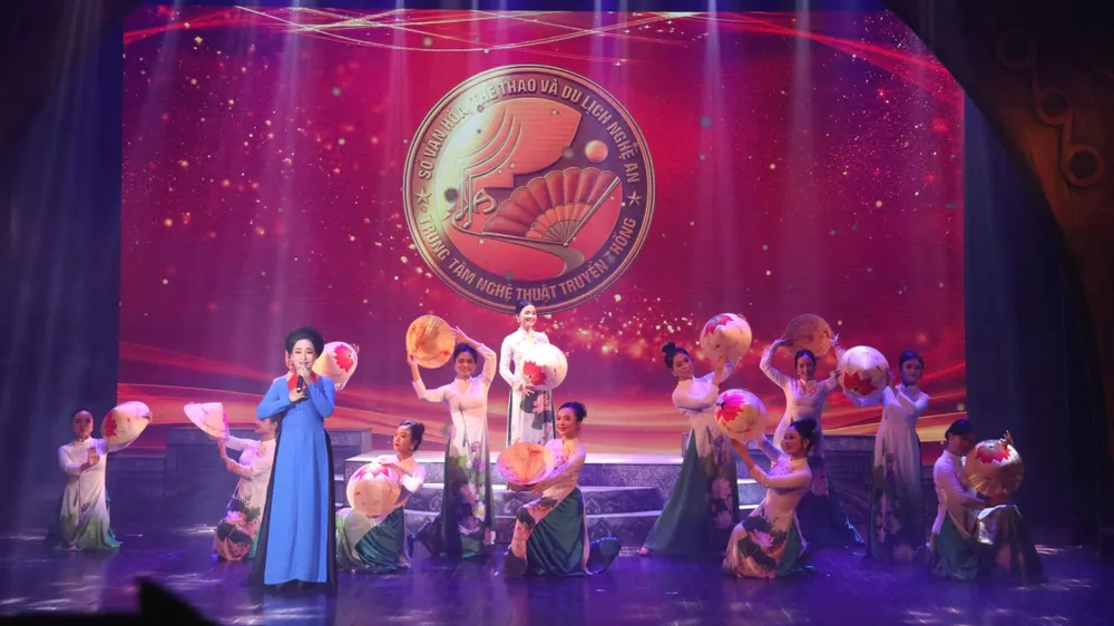 Biểu diễn khai mạc Liên hoan Tuồng và Dân ca kịch toàn quốc 2025