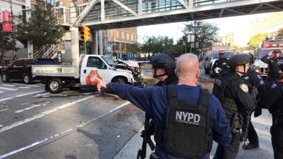 Eight dead in suspected terrorist truck attack on Manhattan bike path ảnh 3 Eight dead in suspected terrorist truck attack on Manhattan bike path ảnh 3