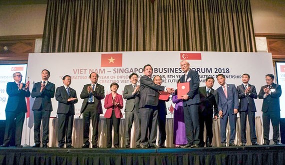 C.T Group & Singapore enterprise sign cooperation development