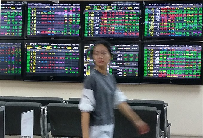 Money keeps leaving market