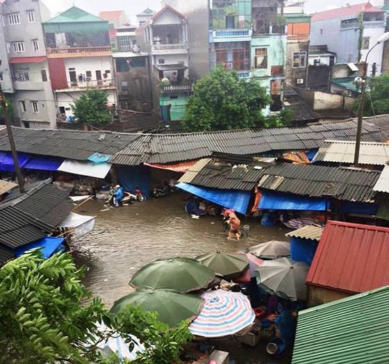 The nothern and north central continue experiencing heavy rains