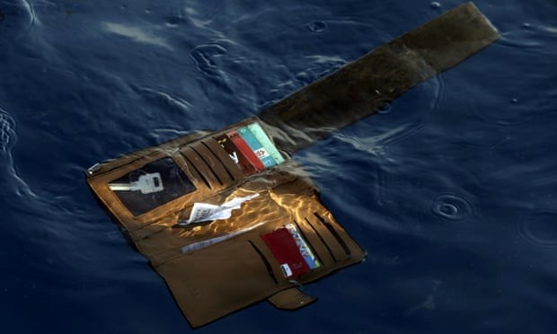 A wallet belonging to a victim of the Lion Air passenger jet (Photo: AP)