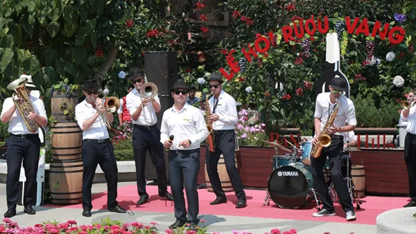 Có gì hấp dẫn tại Lễ hội rượu vang đậm chất châu Âu ở Sun World Ba Na Hills? ảnh 1