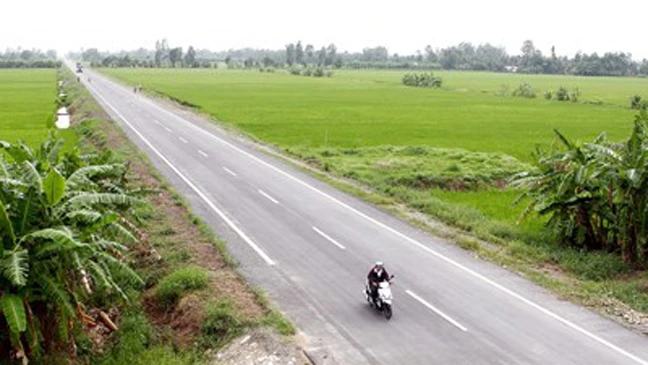 Đầu tư công cho vùng Nam bộ, phải ưu tiên cho hạ tầng giao thông