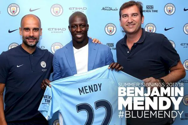 Cầu thủ trẻ Benjamin Mendy (giữa)