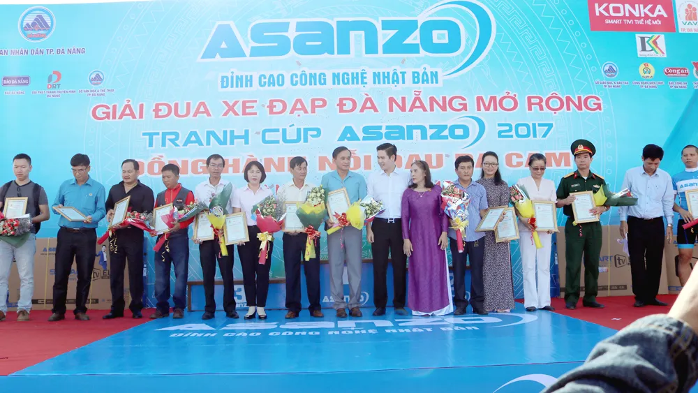 Khai mạc giải đua xe đạp Đà Nẵng mở rộng ảnh 2 Khai mạc giải đua xe đạp Đà Nẵng mở rộng ảnh 2