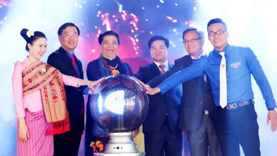 Nghi thức Khai mạc Gặp gỡ hữu nghị thanh niên Việt Nam - Lào 2017