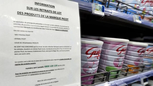 Lactalis đã bắt đầu thu hồi sản phẩm từ 12-2017. Ảnh: AFP