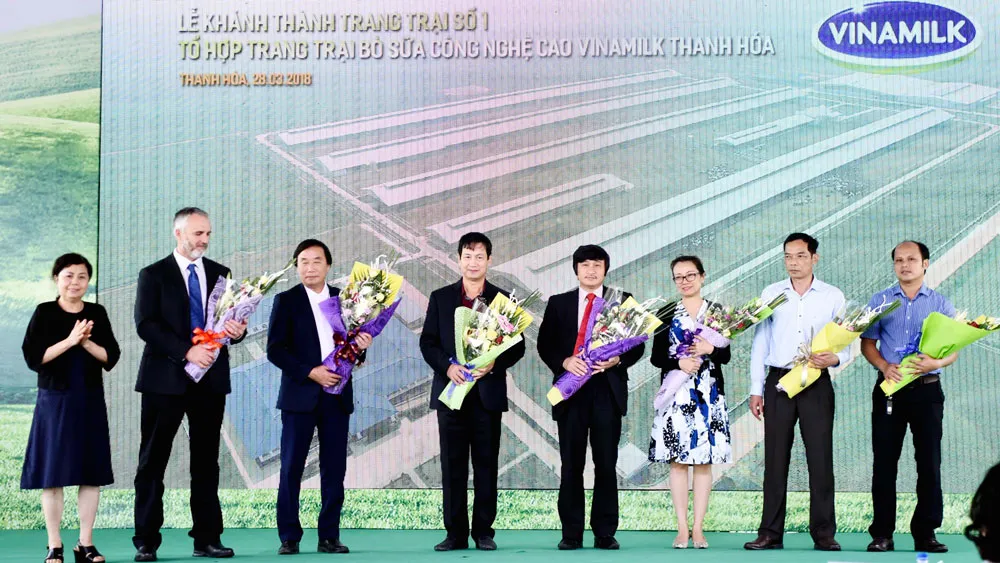 Vinamilk mở tổ hợp trang trại bò sữa công nghệ cao tại Thanh Hóa ảnh 5 Vinamilk mở tổ hợp trang trại bò sữa công nghệ cao tại Thanh Hóa ảnh 5