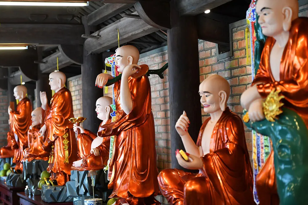 Chuyến hành hương lễ Phật ấn tượng nhất miền Bắc ảnh 6 Chuyến hành hương lễ Phật ấn tượng nhất miền Bắc ảnh 6