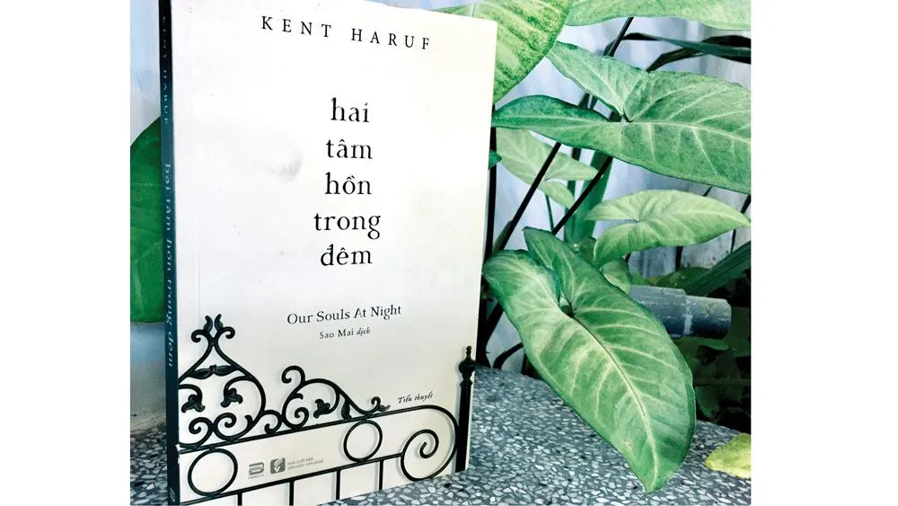 Như hương quỳnh trong đêm vắng