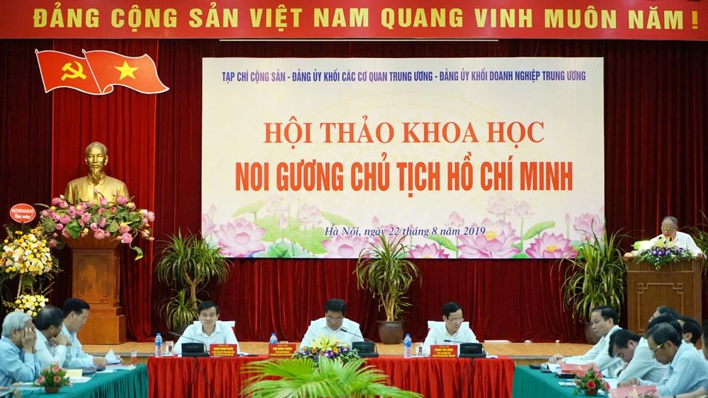 Quang cảnh hội thảo