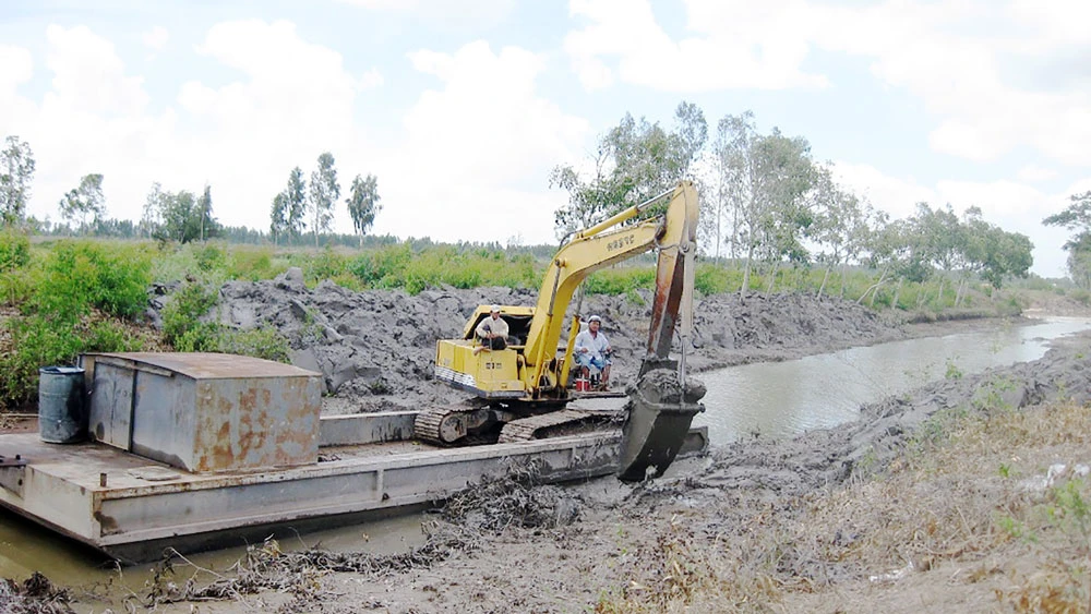 Các tỉnh ĐBSCL cần khẩn trương nạo vét thủy lợi tích trữ nước