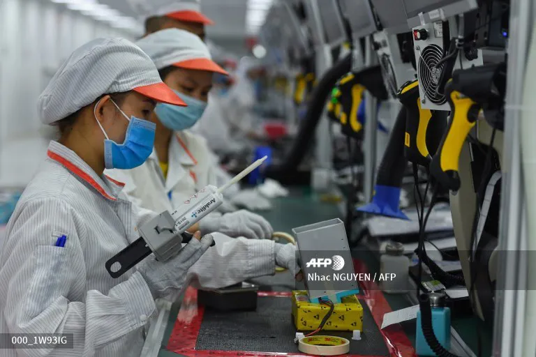 Hình ảnh máy thở của Vingroup trên AFP, Bloomberg, Reuters gây sốt ảnh 2