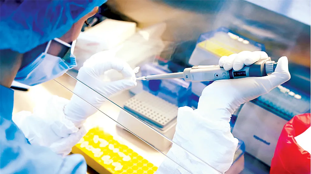 Nghiên cứu vaccine trong phòng thí nghiệm tại thành phố Saint Petersburg, Nga