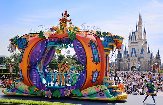 Hàng năm, lễ hội Halloween ở Tokyo Disneyland tập trung hàng chục ngàn người tham gia