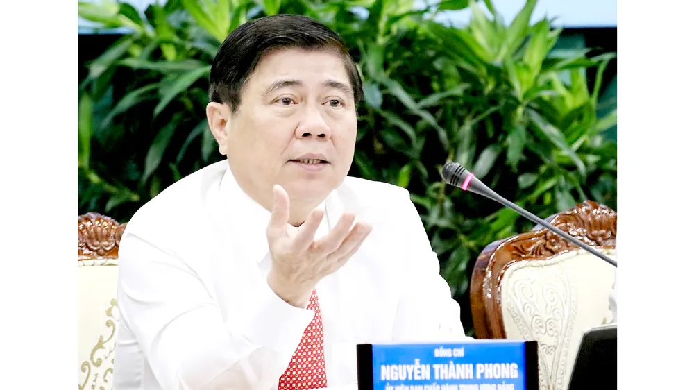 Chủ tịch UBND TPHCM Nguyễn Thành Phong: Trí tuệ nhân tạo - Động lực mới để phát triển thành phố ảnh 1 Chủ tịch UBND TPHCM Nguyễn Thành Phong: Trí tuệ nhân tạo - Động lực mới để phát triển thành phố ảnh 1