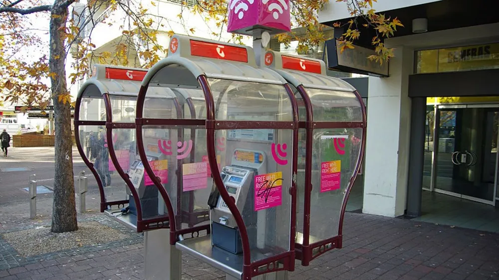 Một điểm gọi điện công cộng của nhà cung cấp dịch vụ viễn thông Telstra. Ảnh:Reuters