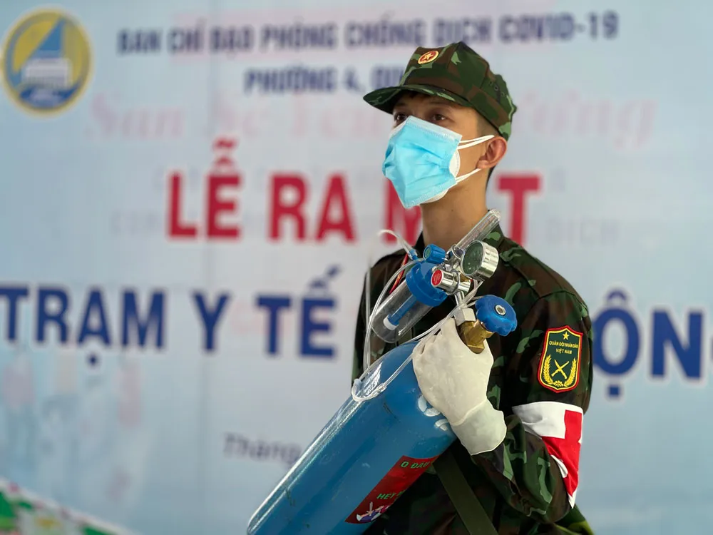 Ngày đầu tiên cán bộ, chiến sĩ xuất quân phòng, chống dịch trên địa bàn TPHCM ảnh 14 Ngày đầu tiên cán bộ, chiến sĩ xuất quân phòng, chống dịch trên địa bàn TPHCM ảnh 14