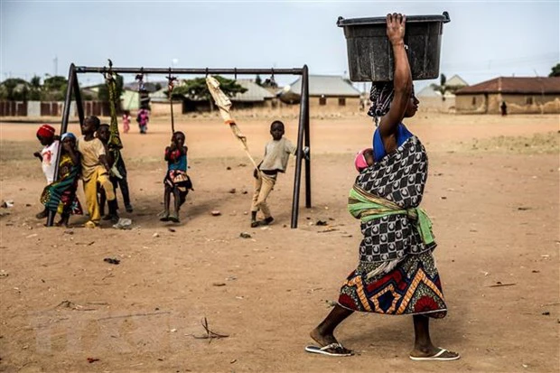 Người dân tại trại tị nạn ở Kajuru, bang Kaduna, Nigeria, ngày 14-2-2019. Ảnh: TTXVN