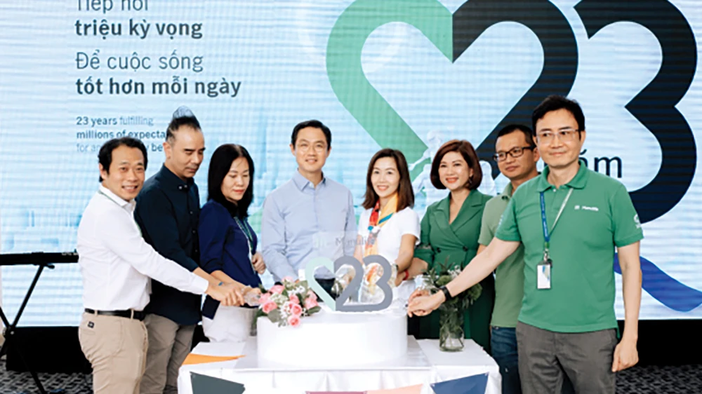 Manulife kỷ niệm 23 năm đồng hành Việt Nam