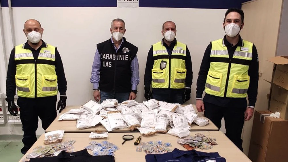 Thu giữ dược phẩm và thiết bị y tế giả trong một chiến dịch truy quét của INTERPOL