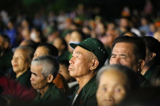 Tổ chức chương trình nghệ thuật “Cõi thiêng Đồng Lộc” ảnh 2 Tổ chức chương trình nghệ thuật “Cõi thiêng Đồng Lộc” ảnh 2