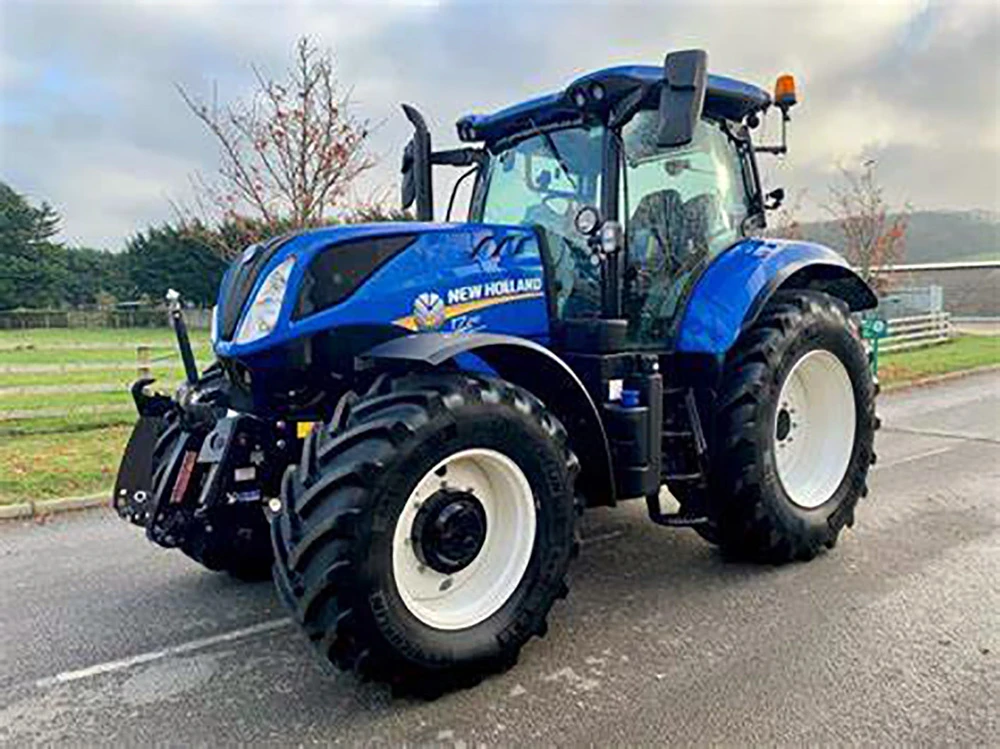 Máy kéo New Holland T7 thân thiện với môi trường