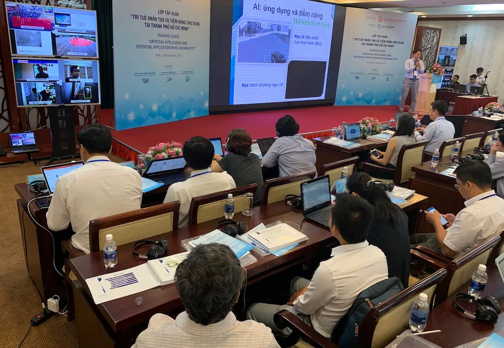 Một buổi tập huấn về AI dành cho các nhà khoa học Một buổi tập huấn về AI dành cho các nhà khoa học