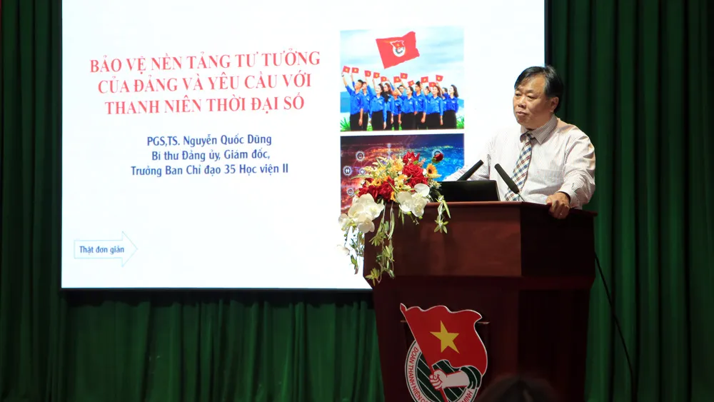 PGS.TS Nguyễn Quốc Dũng phát biểu tại buổi lễ PGS.TS Nguyễn Quốc Dũng phát biểu tại buổi lễ